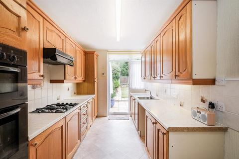 22 Vernon Avenue, Woodford Green, IG8 9BH