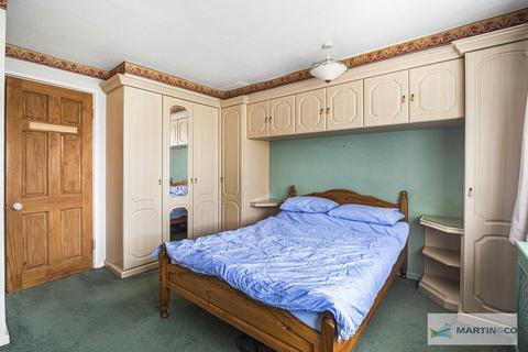 31 Bardsley Close, Croydon, CR0 5PS