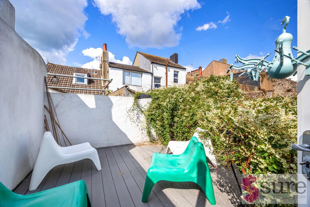 Crown Street 14-015