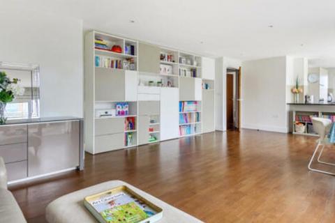 3 bedroom apartment for sale, Henry Macaulay Avenue, Kingston Upon Thames KT2