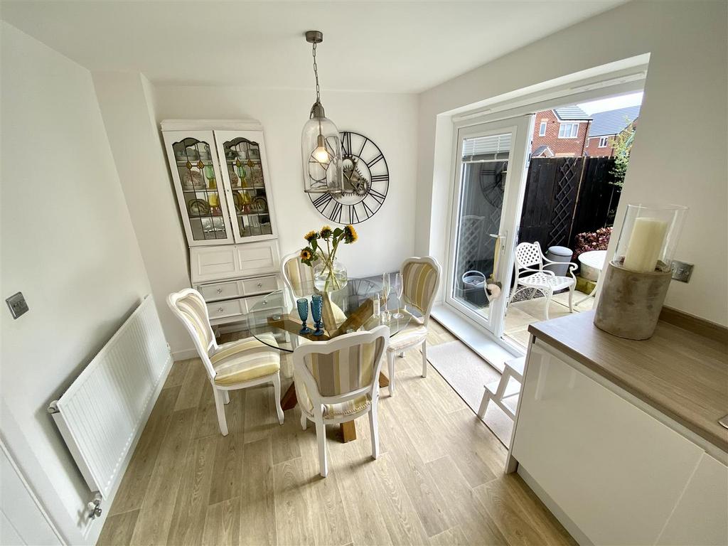 Open Plan Kitchen and Dining Room