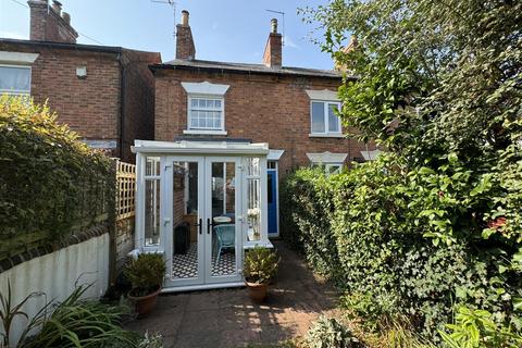 2 bedroom end of terrace house for sale, Station Terrace, Radcliffe-On-Trent, Nottingham