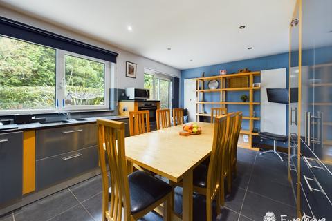 4 bedroom terraced house for sale, 158 Bassett Avenue, Southampton SO16