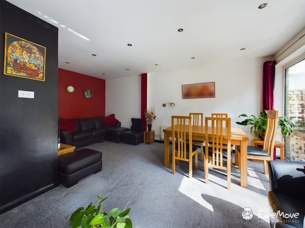 Cam02877 g0 pr0053 still010