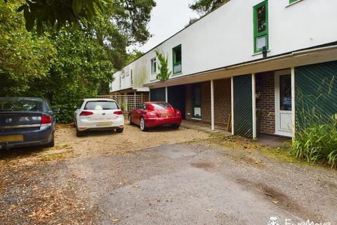 undefined, 158 Bassett Avenue, Southampton SO16