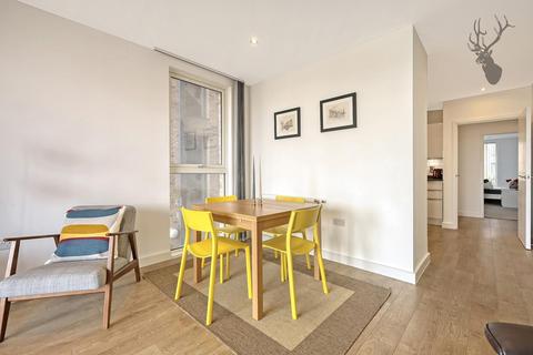 2 bedroom flat for sale, Nicholson Square, London