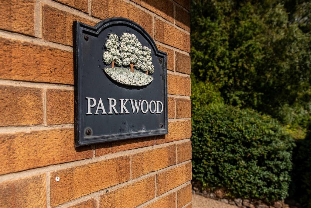 Parkwood low 82.jpg