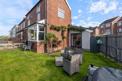 3 bedroom detached house for sale, Gin Lane,