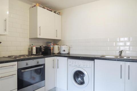 46 Crates Close, Kingswood, Bristol, BS15 4AF