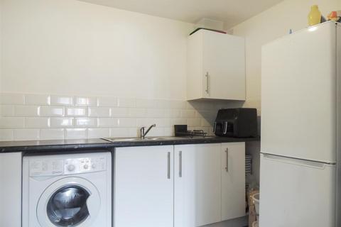 46 Crates Close, Kingswood, Bristol, BS15 4AF