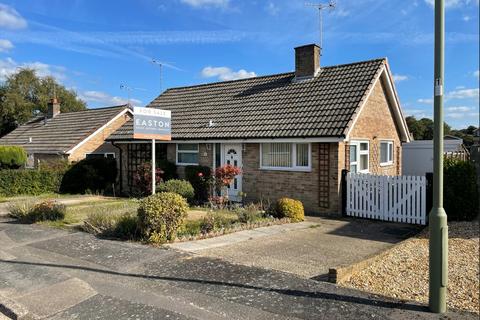 2 bedroom detached bungalow for sale, Glenside, Hythe, Southampton, Hampshire, SO45