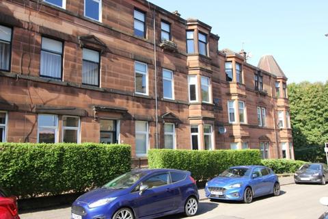 3 bedroom flat to rent, Mansionhouse Road, Shawlands G41