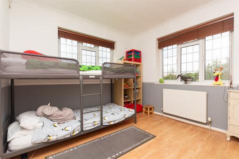 23 Downs Road, Istead Rise, Gravesend, DA13 9HA