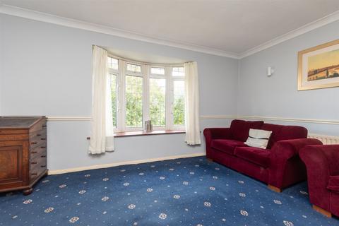 3 bedroom semi-detached bungalow for sale, Istead Rise, Istead Rise, Gravesend, Kent