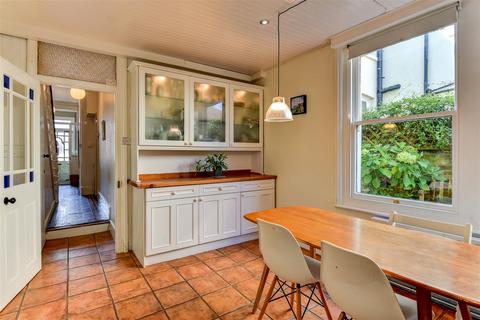 28 Alexandra Road, Worthing, BN11 2DU