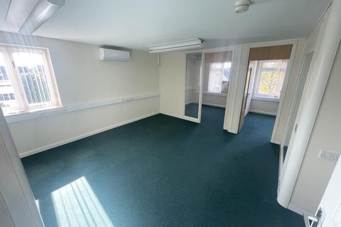 Office to rent, Cherry Holt Road, Bourne