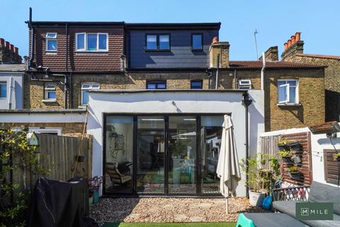 4 bedroom terraced house for sale, Yewfield Road, London NW10