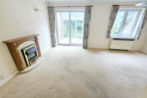 2 bedroom sheltered housing for sale, College House, High Street