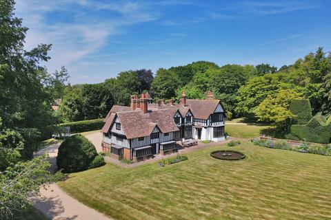 8 bedroom detached house for sale, Vicarage Road, Yalding, Kent, ME18