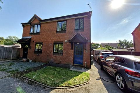 2 bedroom semi-detached house to rent, Grissom Close, Stafford