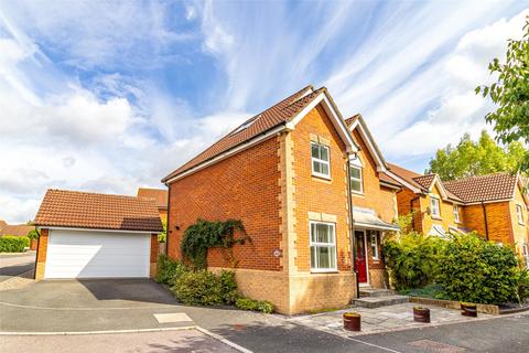 43 Standen Way, Swindon, SN25 4YF