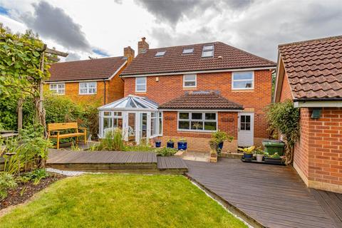 43 Standen Way, Swindon, SN25 4YF