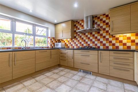 43 Standen Way, Swindon, SN25 4YF