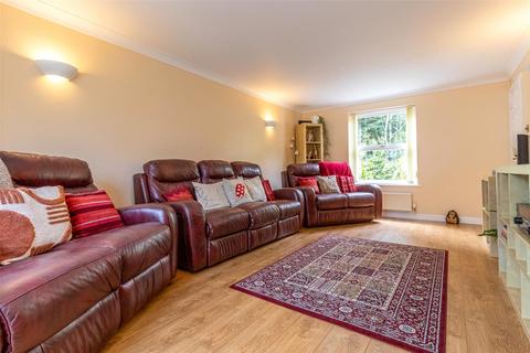 43 Standen Way, Swindon, SN25 4YF