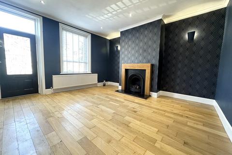 2 bedroom house for sale, Gladstone Street, Farsley