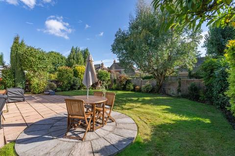 2 bedroom semi-detached bungalow for sale, Silverdale Close, Brockham