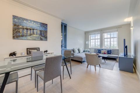 3 bedroom flat for sale, Hillside Court, Finchley Road, Hampstead, London