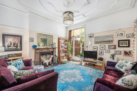 2 bedroom flat for sale, Fortune Green Road, West Hampstead, London