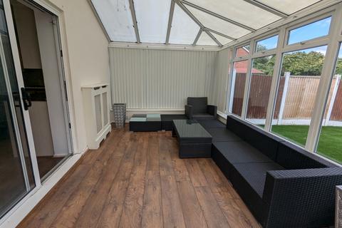 14 Cleeves Close, Warrington, WA1 2JH