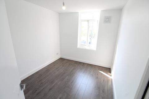 1 bedroom apartment to rent, Market Place, Nottingham NG10