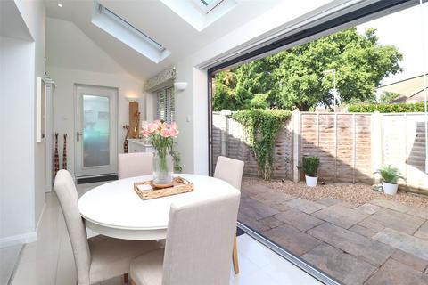 52 Armadale Road, Woking, GU21 3LD