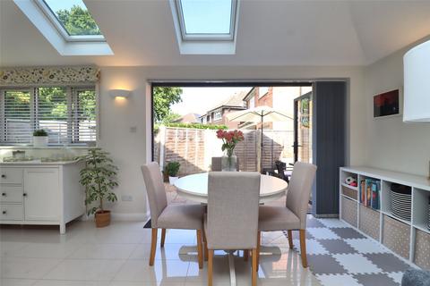 52 Armadale Road, Woking, GU21 3LD
