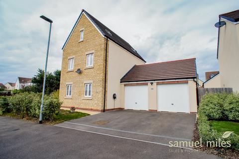 4 bedroom detached house for sale, Evening Star, Swindon SN4