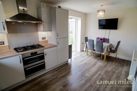 4 Evening Star, Royal Wootton Bassett, Swindon, SN4 8FR