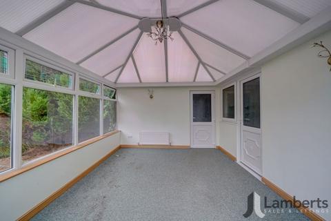 252 Birchfield Road, Redditch, B97 4LZ
