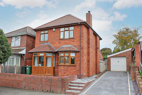 3 bedroom detached house for sale, Green Lane, UPPER GORNAL, DY3 1XG