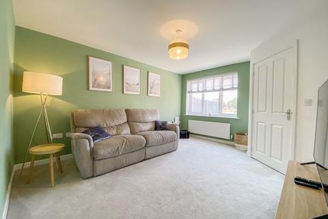 143 Goodwood Drive, Wolverhampton, WV10 6GF
