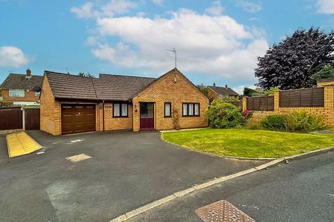 2 bedroom detached bungalow for sale, Woodland Close, Short Heath, Willenhall