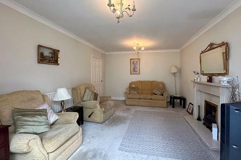 2 bedroom detached bungalow for sale, Woodland Close, Short Heath, Willenhall