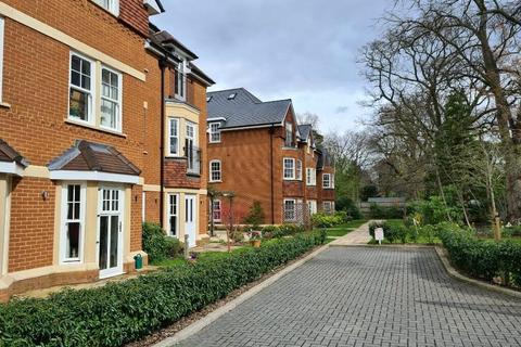 2 bedroom apartment for sale, Dukes Ride, Berkshire RG45