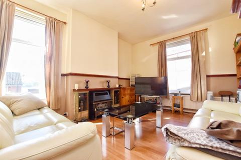 3 bedroom end of terrace house for sale, Cinnamon Street, Rochdale, Greater Manchester, OL12