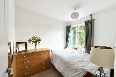 24 Midway Drive, Truro, TR1 1NQ