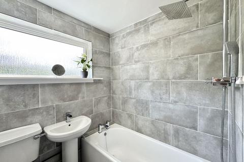 24 Midway Drive, Truro, TR1 1NQ