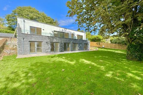 4 bedroom detached house for sale, Silver Hill, Perranwell Station