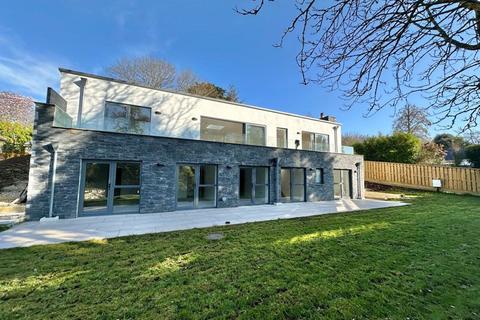 4 bedroom detached house for sale, Silver Hill, Perranwell Station