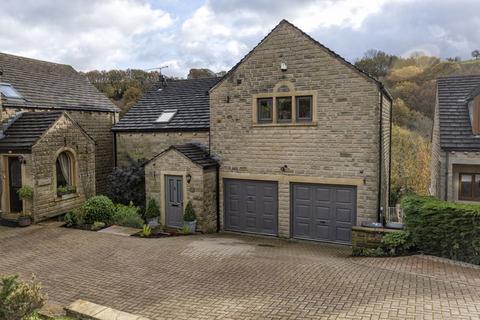 4 bedroom detached house for sale, 69 Stones Drive, Ripponden, HX6 4NY